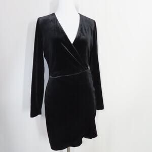 Yumi Kim Black Velvet Surplice Neckline Wrap Skirt Mini Dress Long Sleeves Small